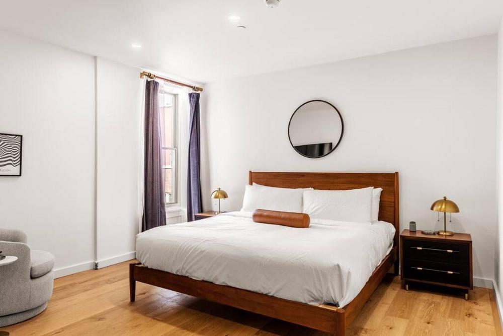 King Room interior